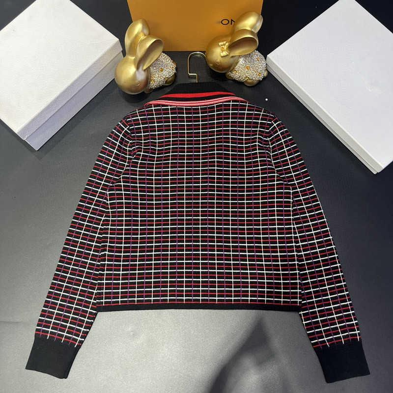 Femmes Knits Tees Designer Automne / Hiver Nouvelle Industrie Lourde Contraste Plaid Polo Col Tricoté À Manches Longues Mode Haute Qualité Cardigan pour Femmes G0MX